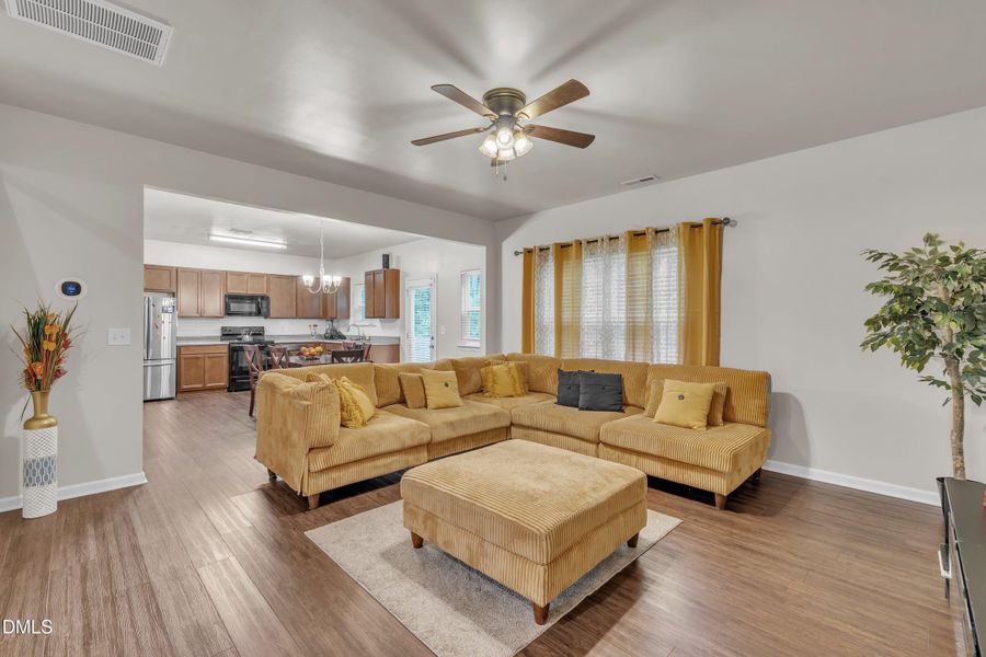 09-111 S Rose Hill Dr-4 09-111 S Rose Hill Dr-4