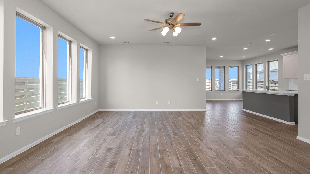 Spacious, unfurnished interior of a new home in Austin Point, Richmond (Image 12).