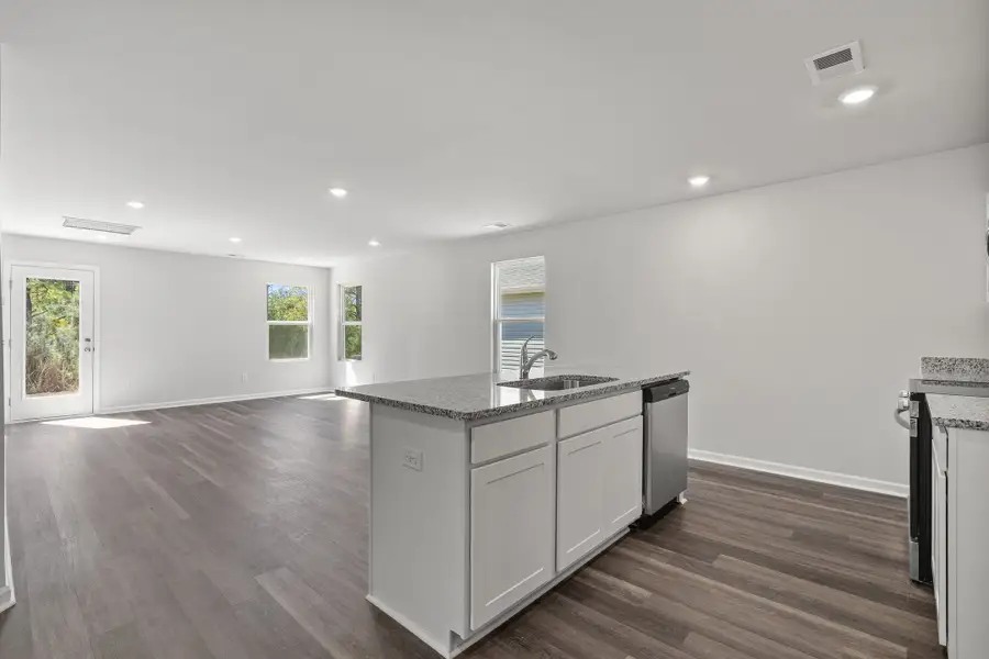 Efficient New Home in Conway, SC.  - Slide 41