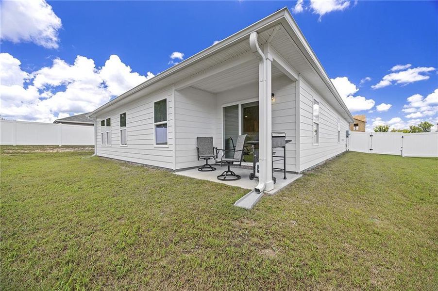 Exterior details and patio area of a home in , Lizella (Image 21).