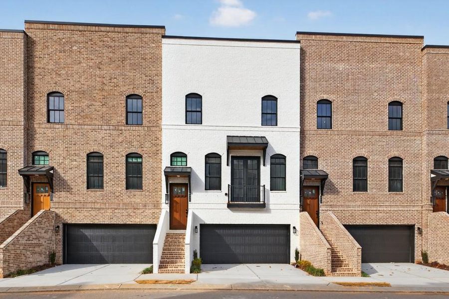 Image 46 of a home in Skyview On Broad. Image 46 of a home in Skyview On Broad.