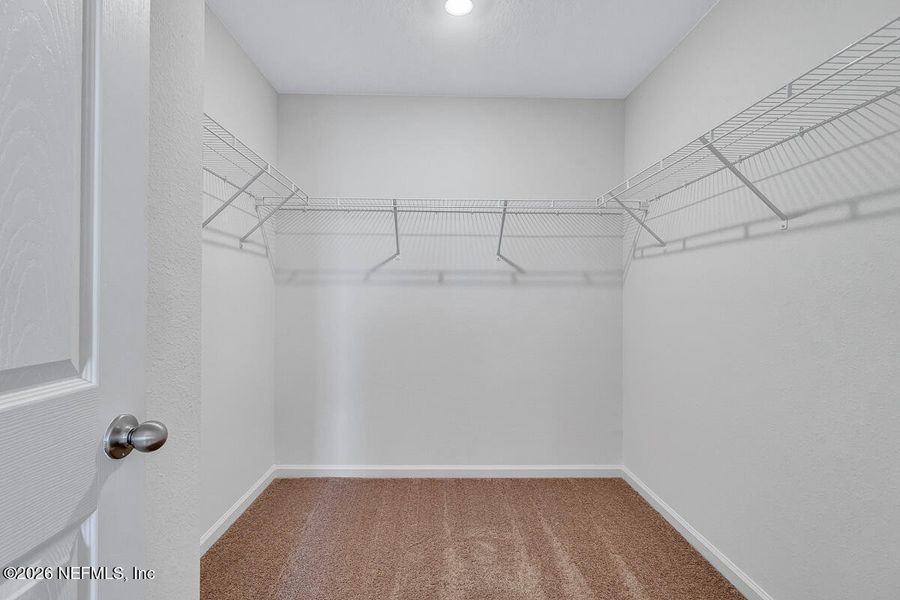 Spacious, unfurnished interior of a new home in Panther Creek, Jacksonville (Image 14).