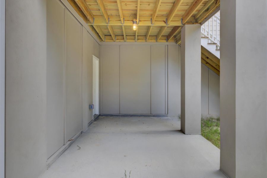 Spacious, unfurnished interior of a new home in Indigo Grove Single Family Homes, Johns Island (Image 21). Spacious, unfurnished interior of a new home in Indigo Grove Single Family Homes, Johns Island (Image 21).