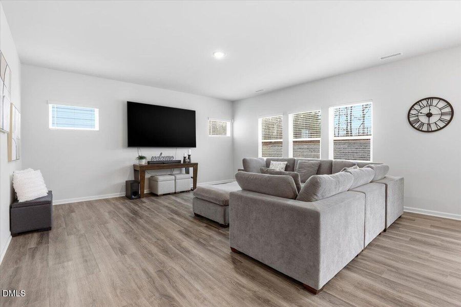 08-152 Squirrel Oaks Ln-18