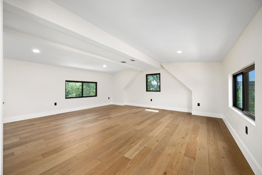Spacious, unfurnished interior of a new home in , Austin (Image 25). Spacious, unfurnished interior of a new home in , Austin (Image 25).