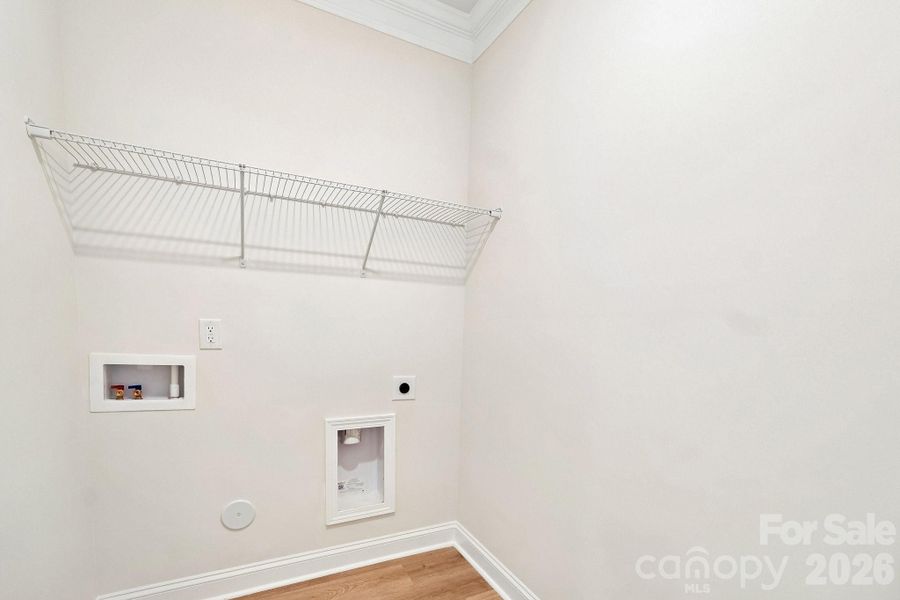 Spacious, unfurnished interior of a new home in Sylvan Creek, Denver (Image 23). Spacious, unfurnished interior of a new home in Sylvan Creek, Denver (Image 23).