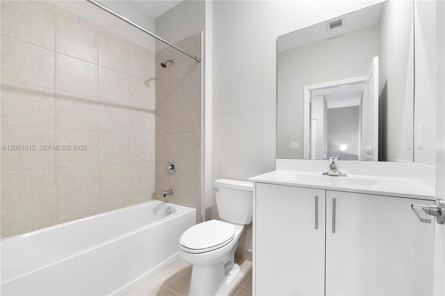 2nd Bathroom