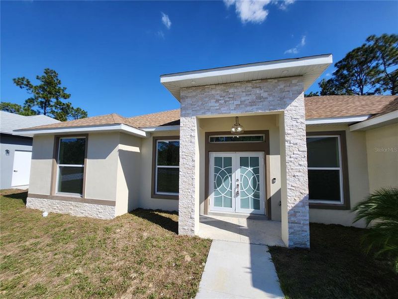 Exterior details and patio area of a home in , Ocala (Image 3). Exterior details and patio area of a home in , Ocala (Image 3).