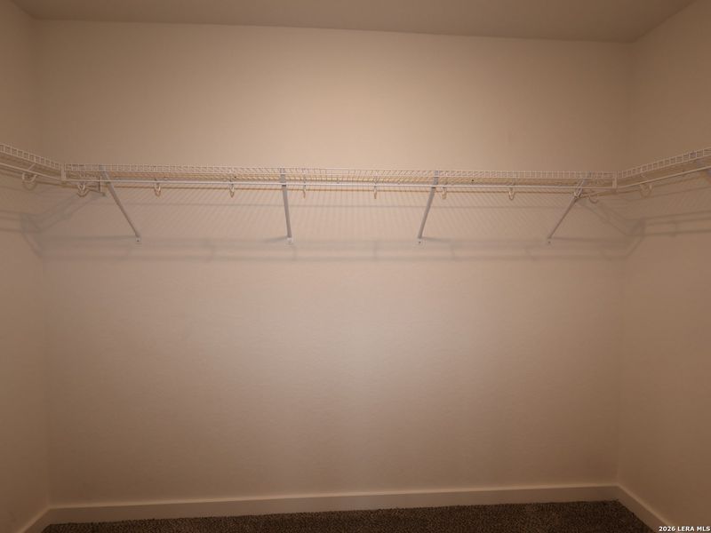 Spacious, unfurnished interior of a new home in Cinco Lakes, San Antonio (Image 21).