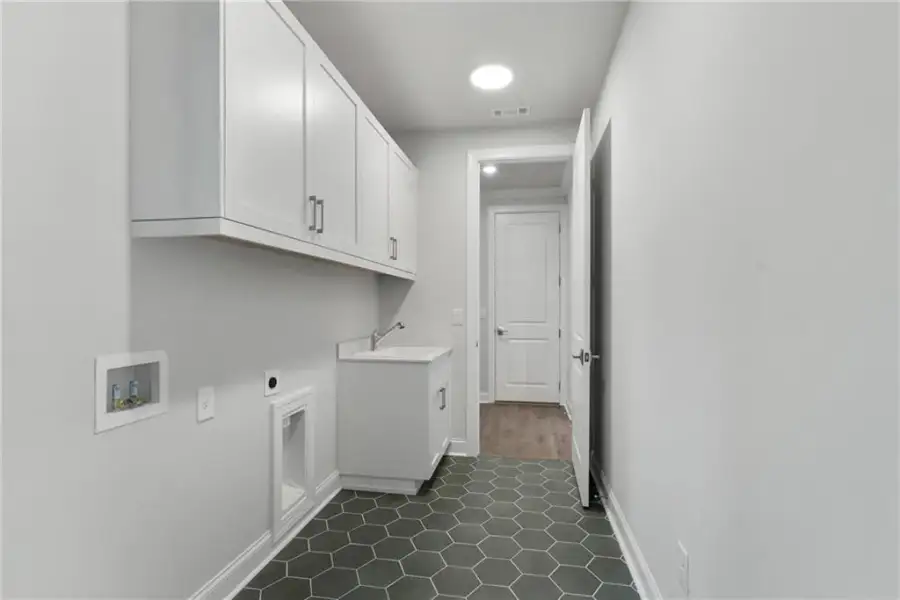 Image 33 of a home in Promenade at Sawnee Village.