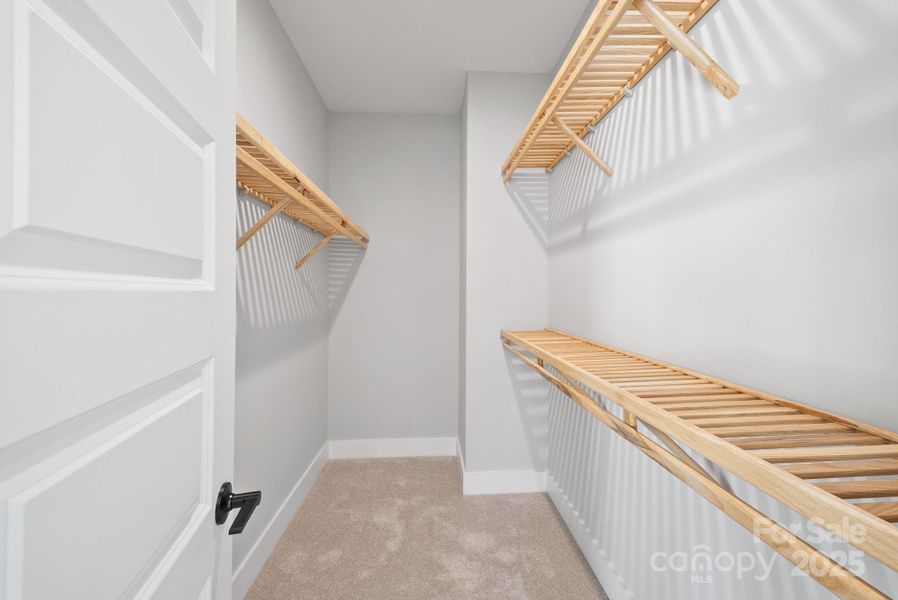 Spacious, unfurnished interior of a new home in , Asheville (Image 26).