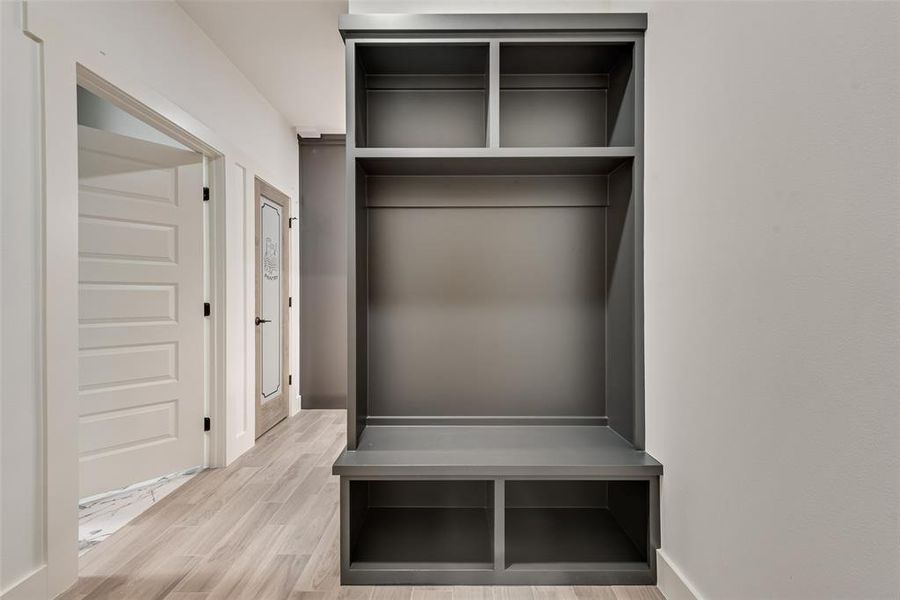 Furnished interior view inside a new home in , Fort Worth (Image 9).