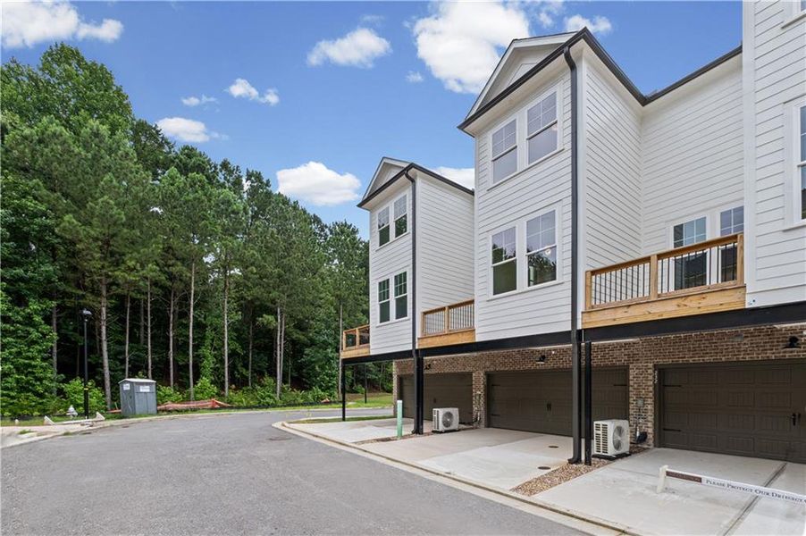 Image 33 of a home in .