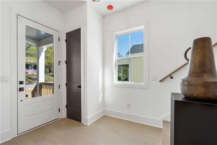 Spacious, unfurnished interior of a new home in , Atlanta (Image 23). Spacious, unfurnished interior of a new home in , Atlanta (Image 23).