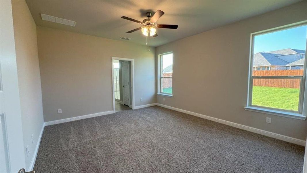 Spacious, unfurnished interior of a new home in Morningstar, Fort Worth (Image 7).