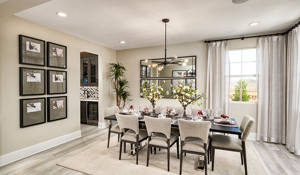 DillonII-S399-LegacyAtBraverde Dining