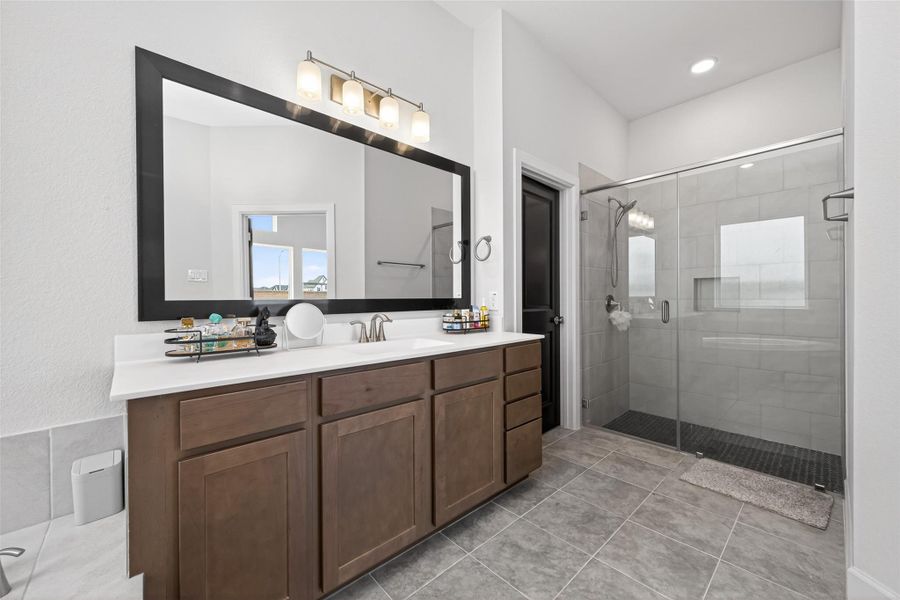 Furnished interior view inside a new home in Dunham Pointe 65' Homesites, Cypress (Image 14). Furnished interior view inside a new home in Dunham Pointe 65' Homesites, Cypress (Image 14).