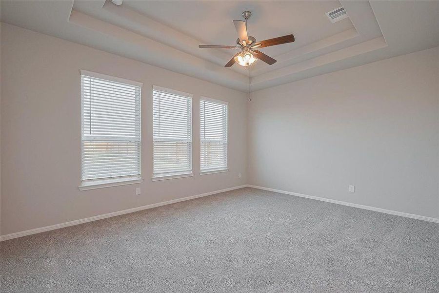 Spacious, unfurnished interior of a new home in River Ranch, Dayton (Image 31).