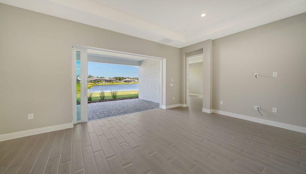 Spacious, unfurnished interior of a new home in Grand Palm, Venice (Image 16).