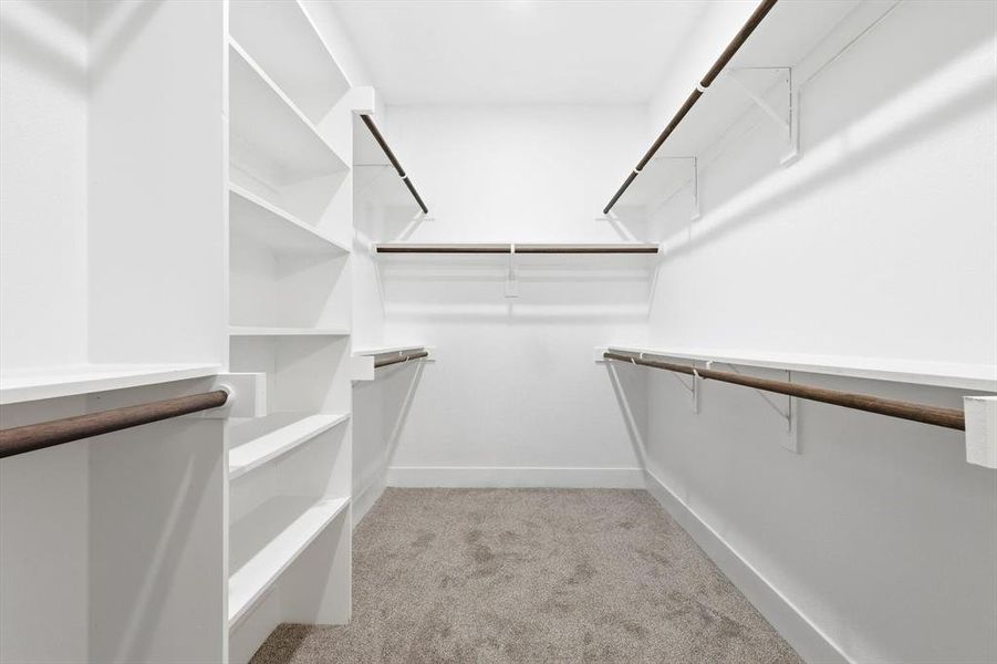 Spacious, unfurnished interior of a new home in , Gun Barrel City (Image 9).