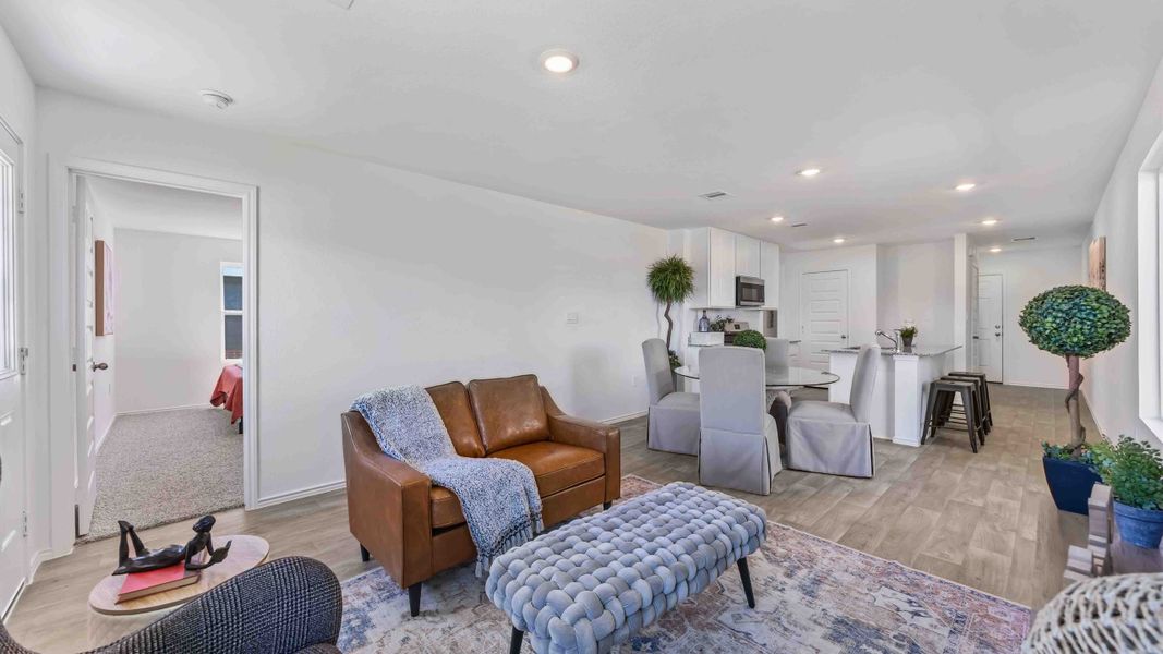 Representative furnished interior of a home built from the Atlanta by D.R. Horton in Legacy Village, Houston (Image 19). Representative furnished interior of a home built from the Atlanta by D.R. Horton in Legacy Village, Houston (Image 19).