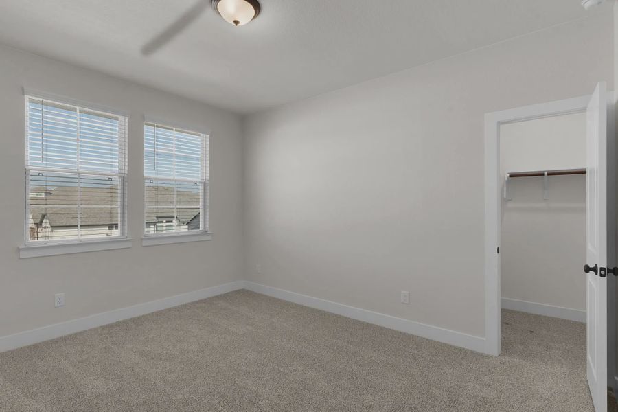 Spacious, unfurnished interior of a new home in Berry Creek Highlands, Georgetown (Image 21).