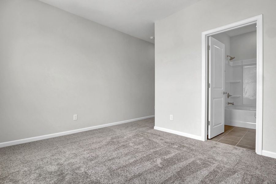 Spacious, unfurnished interior of a new home in Grand Park, Leland (Image 24).