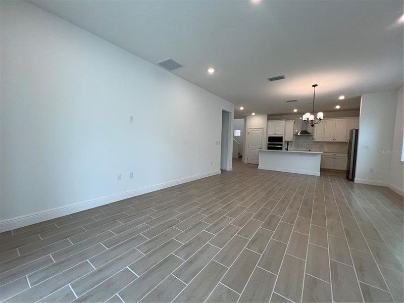 Spacious, unfurnished interior of a new home in Hills of Minneola, Minneola (Image 17).