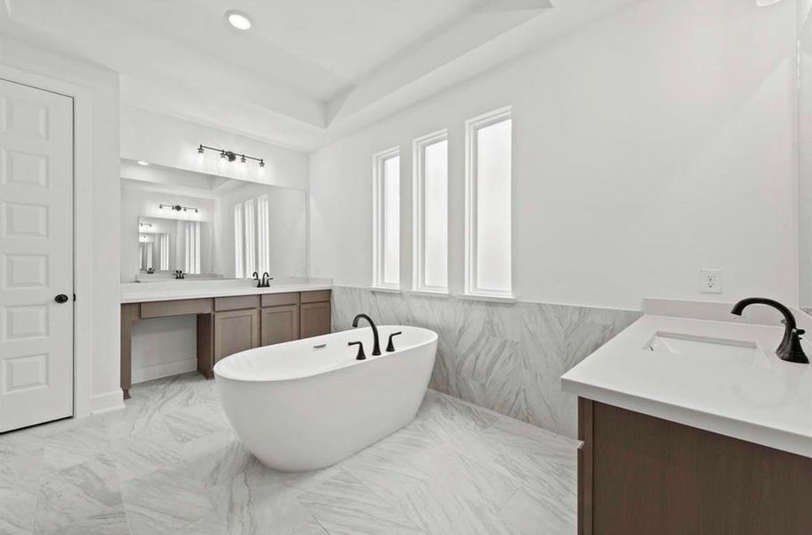 Furnished interior view inside a new home in Candela, Richmond (Image 10).