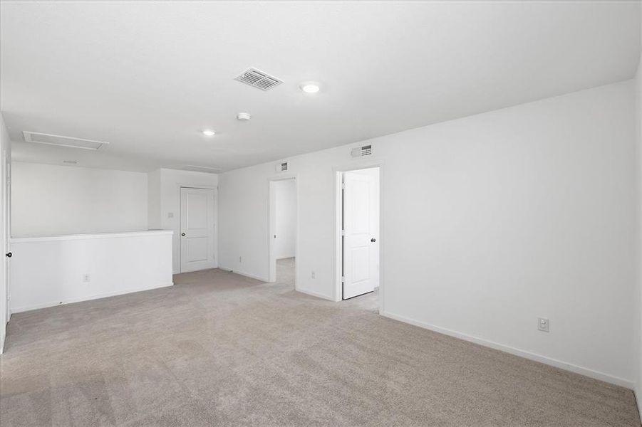 Spacious, unfurnished interior of a new home in Mobberly Farms, Pilot Point (Image 24). Spacious, unfurnished interior of a new home in Mobberly Farms, Pilot Point (Image 24).