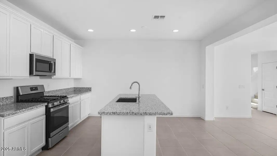 14631 W SAND HILLS Road-Ready Now! 14631 W SAND HILLS Road-Ready Now!