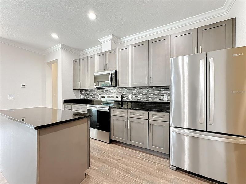 Furnished interior view inside a new home in , Orlando (Image 37).