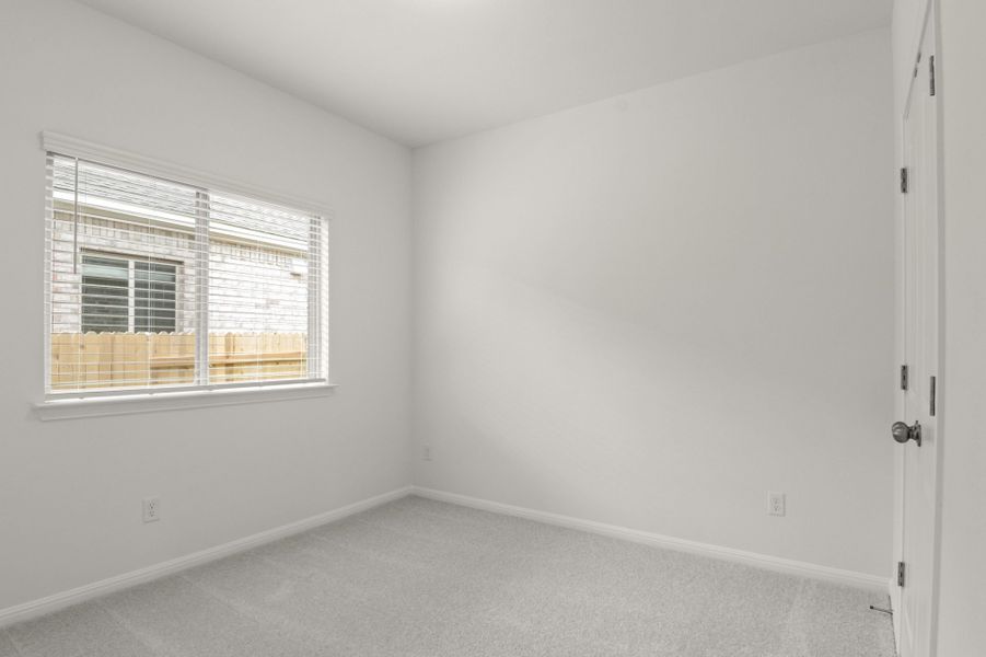 Spacious, unfurnished interior of a new home in Crosswinds, Kyle (Image 29).