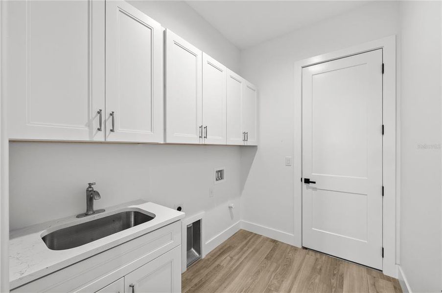 Furnished interior view inside a new home in , Port Charlotte (Image 49).