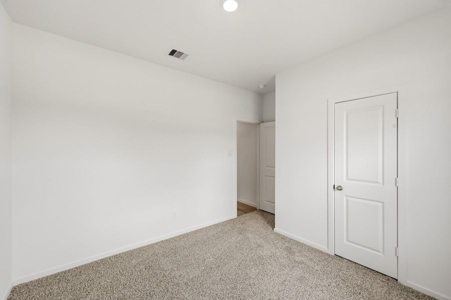 Spacious, unfurnished interior of a new home in Maple Woods, Hockley (Image 10).