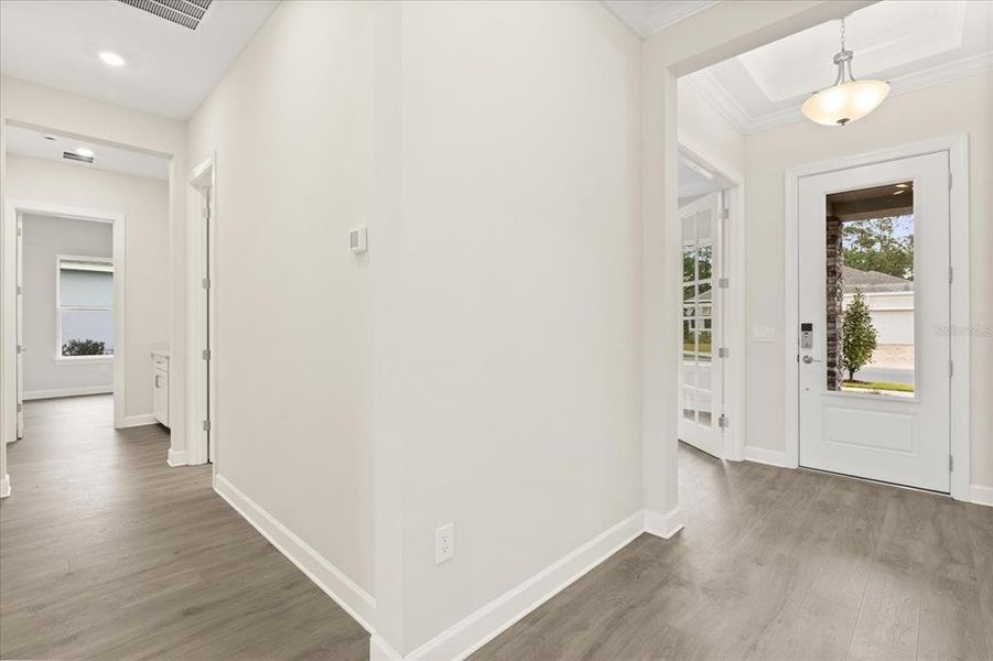 Spacious, unfurnished interior of a new home in , St. Cloud (Image 14).