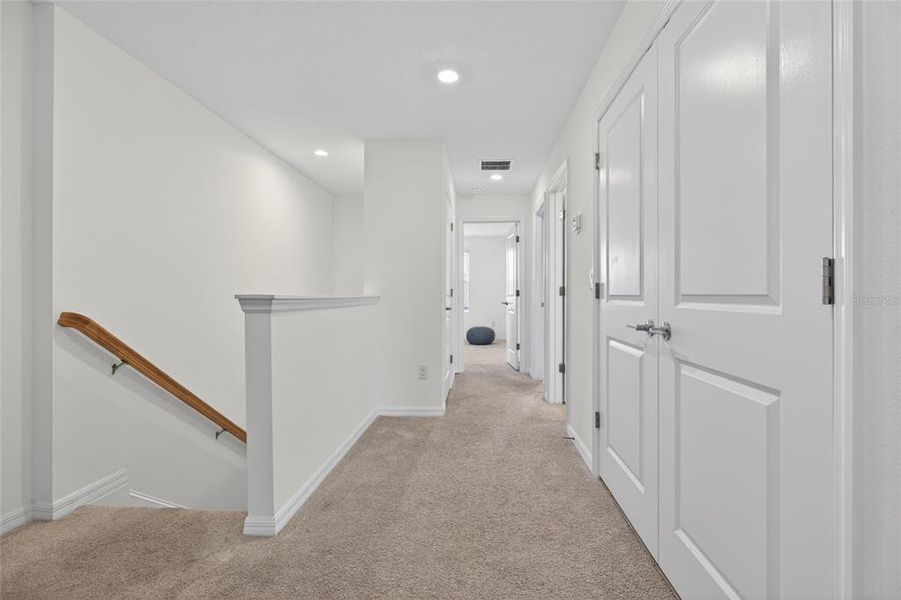 Spacious, unfurnished interior of a new home in , Wesley Chapel (Image 23).