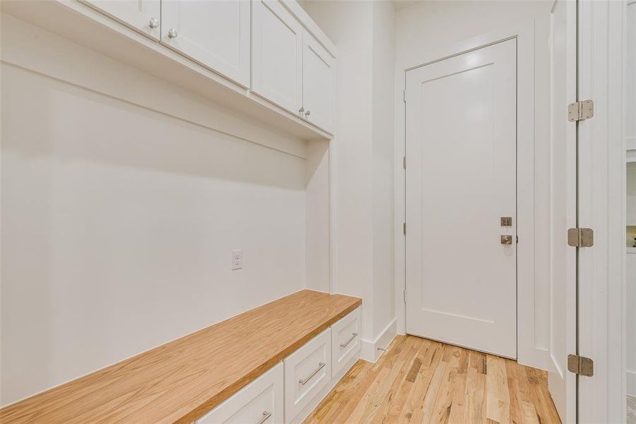 Spacious, unfurnished interior of a new home in , Dallas (Image 25). Spacious, unfurnished interior of a new home in , Dallas (Image 25).