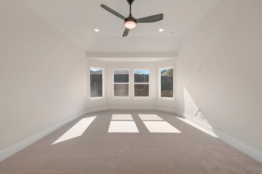 Spacious, unfurnished interior of a new home in Union Park, Little Elm (Image 17).