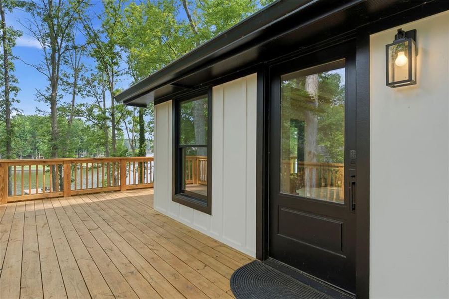 Exterior details and patio area of a home in , Eatonton (Image 20).