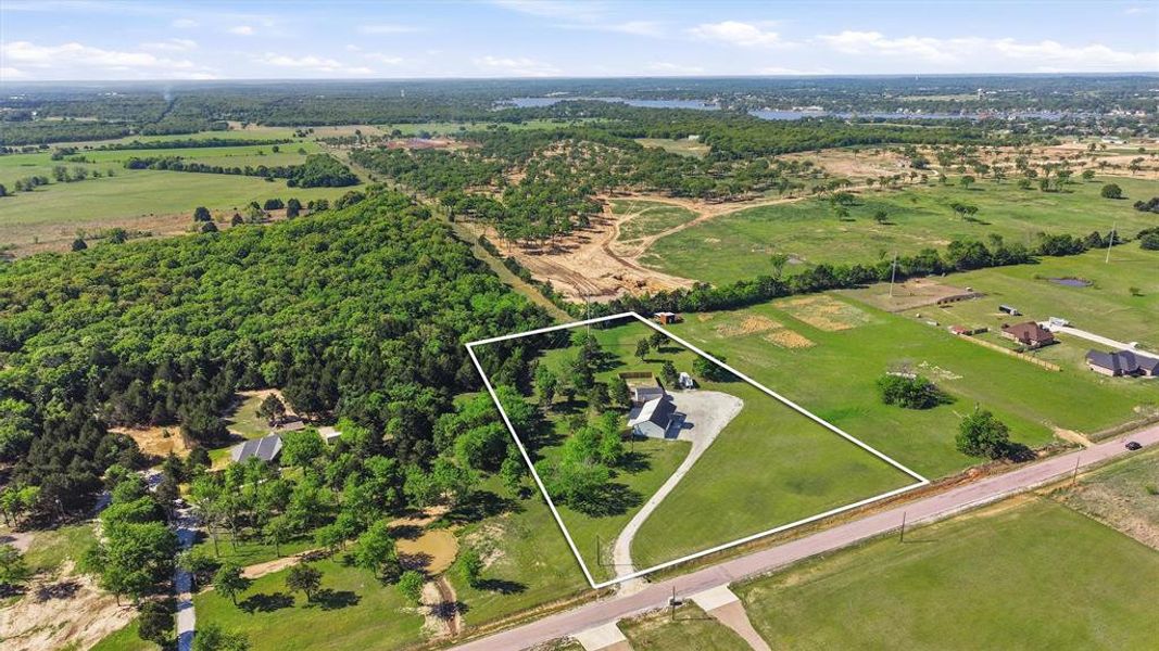 Image 33 of a home in .