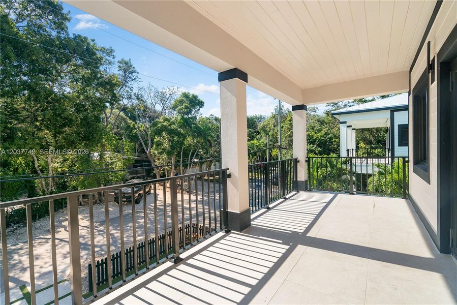 Exterior details and patio area of a home in , Key Largo (Image 3).