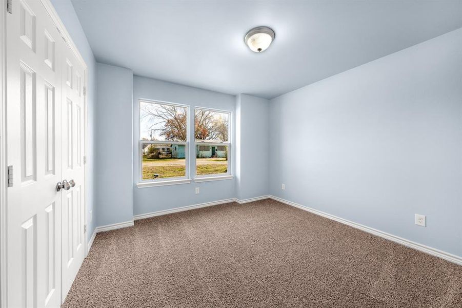 Spacious, unfurnished interior of a new home in , West Tawakoni (Image 18).