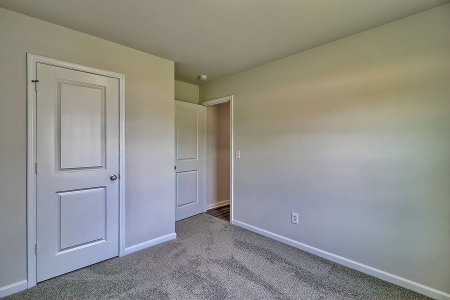 Spacious, unfurnished interior of a new home in Canary Woods, Hopkins (Image 20).