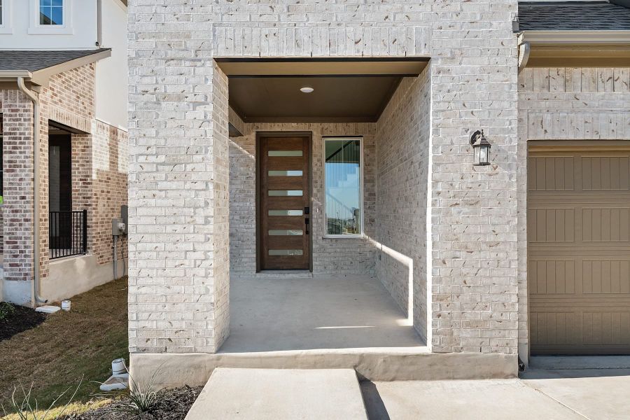 Exterior details and patio area of a home in Flora, Hutto (Image 3).