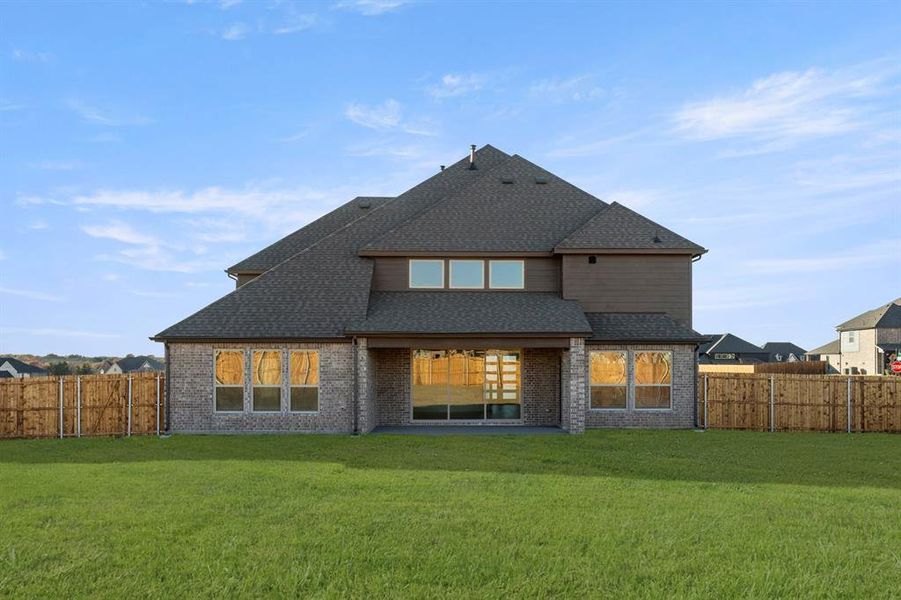 290 Cheyenne Mountain-Back-1