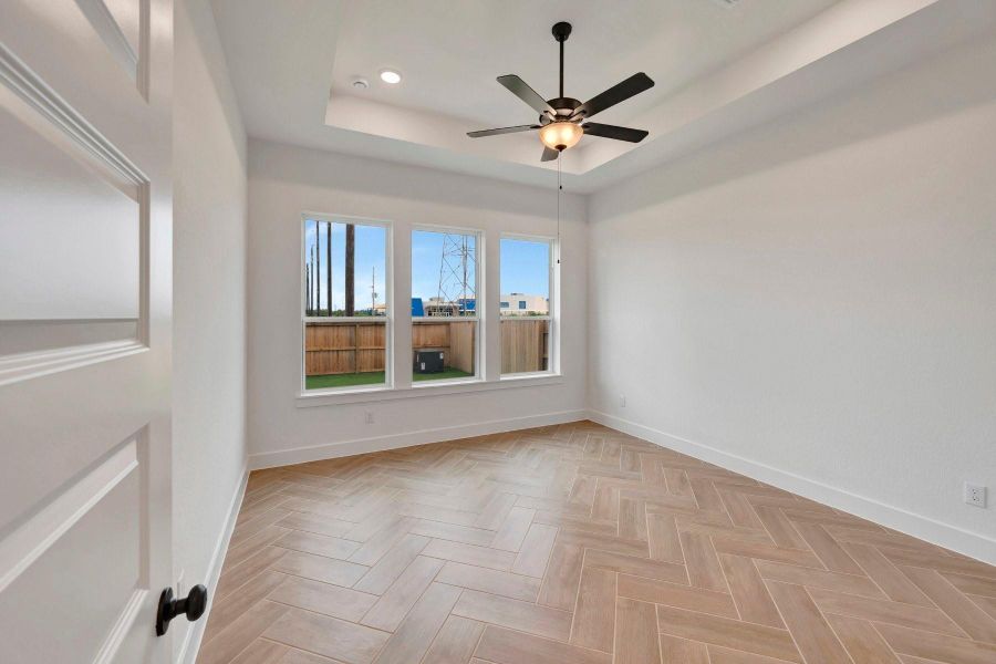 Spacious, unfurnished interior of a new home in Elyson - Reserve Collection, Katy (Image 31). Spacious, unfurnished interior of a new home in Elyson - Reserve Collection, Katy (Image 31).