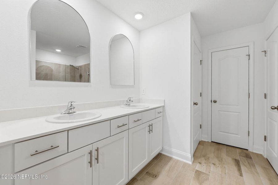 Furnished interior view inside a new home in Cross Creek, Green Cove Springs (Image 10).