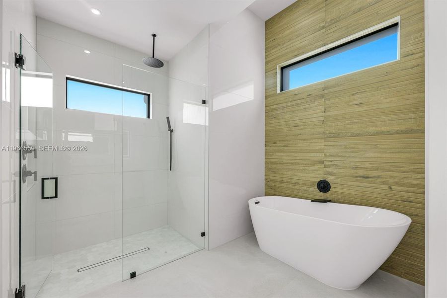 Furnished interior view inside a new home in , Cape Coral (Image 16).