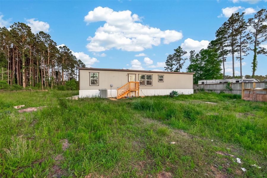 Exterior details and patio area of a home in , Cleveland (Image 21).